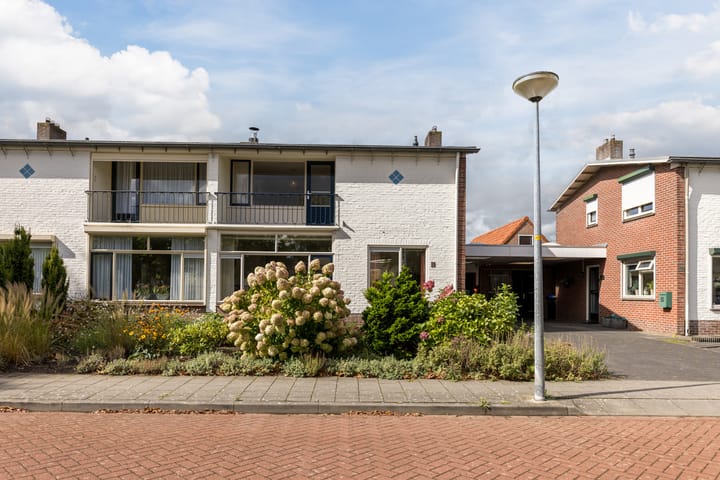 Photo 4 of Matthijs van Dulkenstraat 11