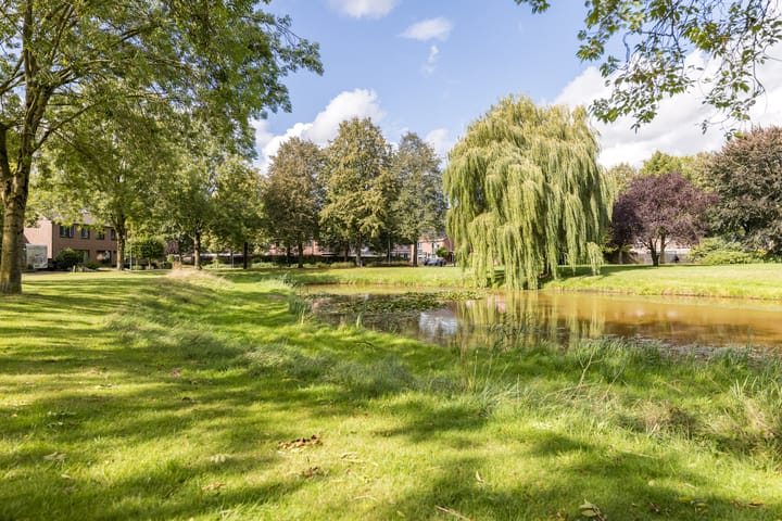 Photo 37 of Matthijs van Dulkenstraat 11