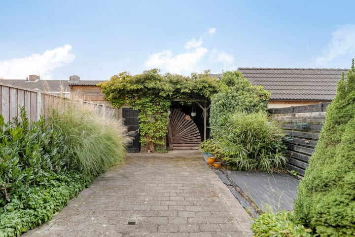 Foto 3 van Dahliastraat 4