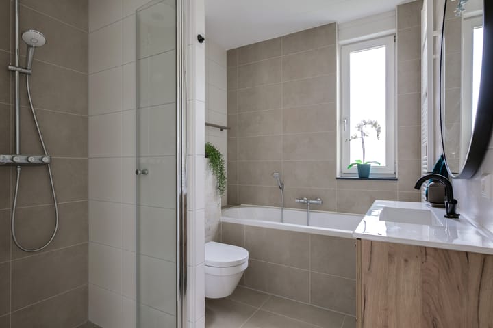 Foto 25 van Oostmeerlaan 197