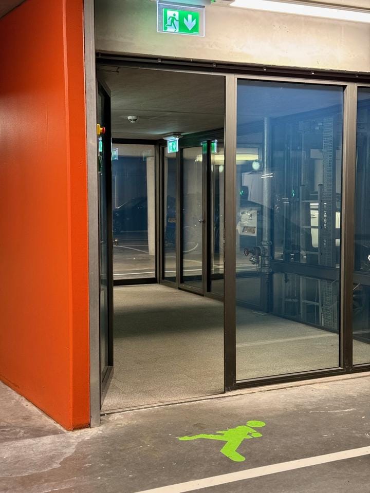 Photo 4 of Barentszplein 6-F