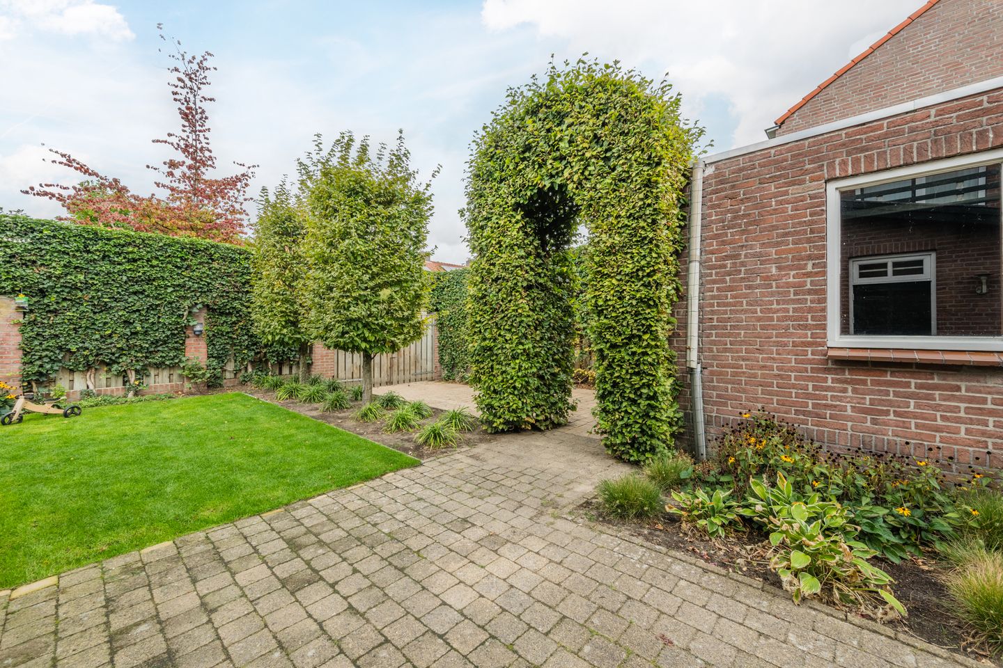 Photo 20 of Barth. Diazstraat 21