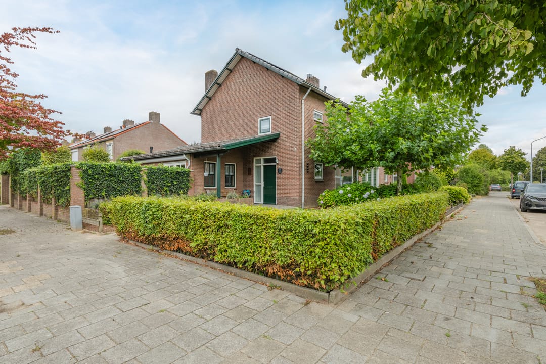 Photo 37 of Barth. Diazstraat 21
