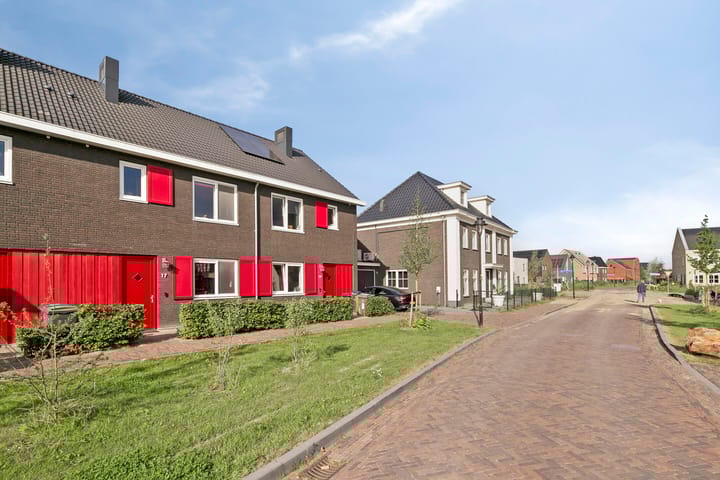 Foto 2 van John Bardeenstraat 17