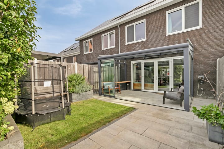 Foto 31 van John Bardeenstraat 17