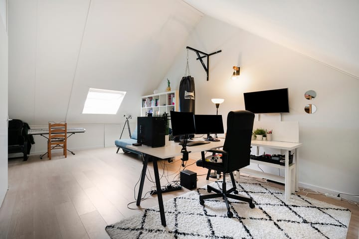 Foto 26 van John Bardeenstraat 17