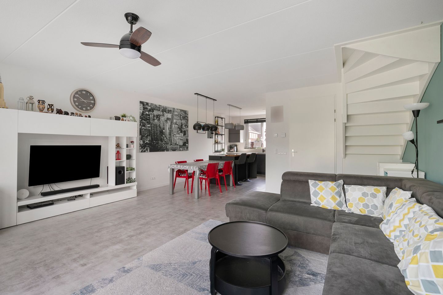 Foto 5 van John Bardeenstraat 17