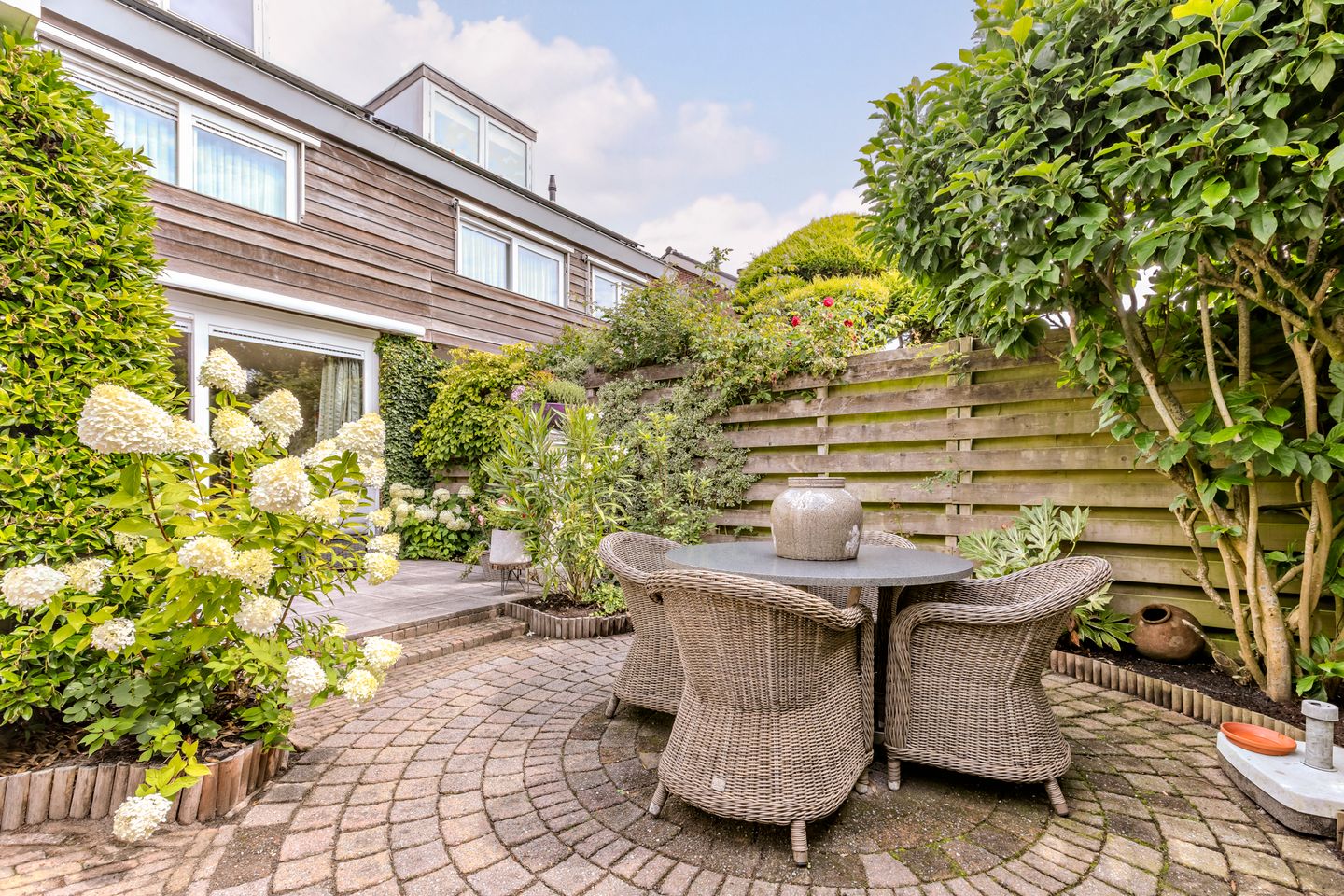 Photo 40 of Joost Ivanghlaan 12