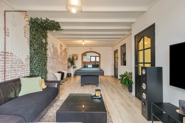 Photo 6 of M.A.de Ruijterlaan 18