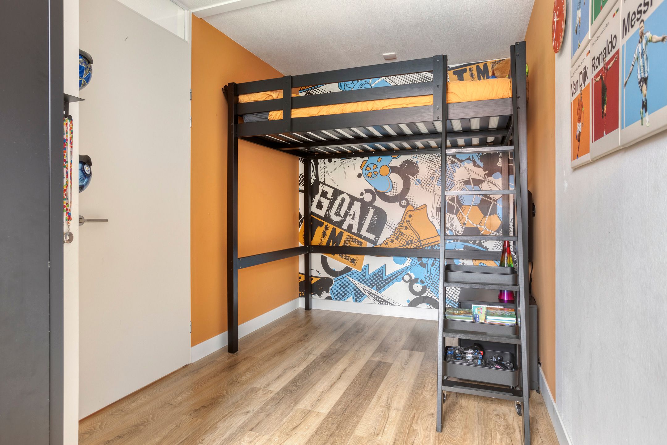 Foto 15 van Afrikaanderstraat 40