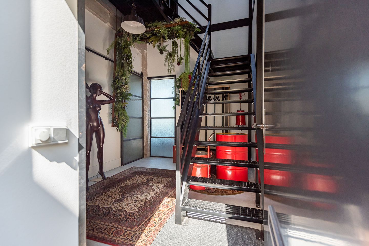 Foto 10 van Emailleplein 29