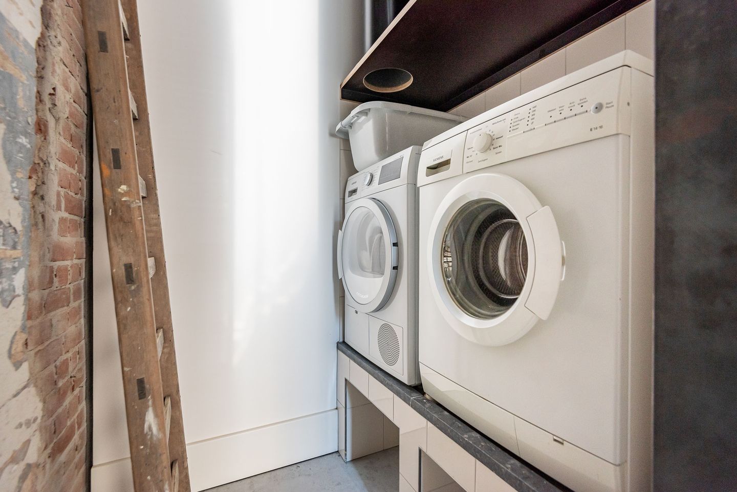 Foto 14 van Emailleplein 29