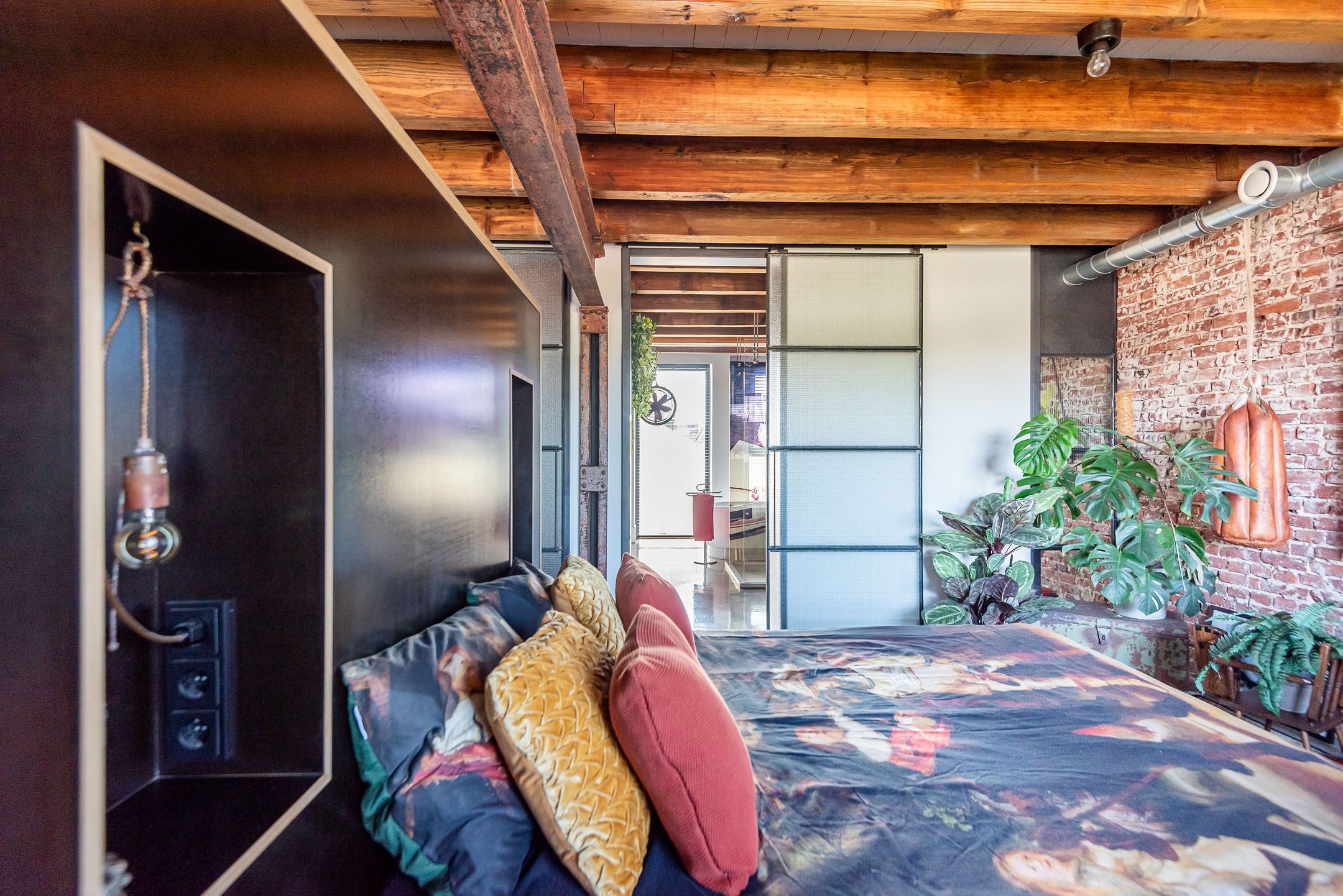 Foto 24 van Emailleplein 29