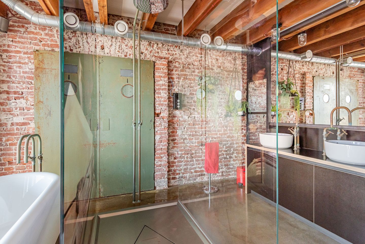 Foto 25 van Emailleplein 29