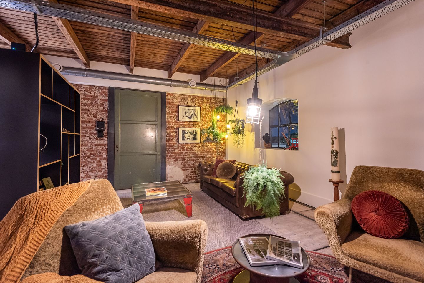 Foto 65 van Emailleplein 29