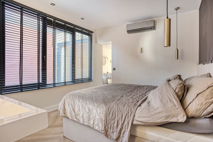 Foto 18 van Burgemeester De Roocklaan 36