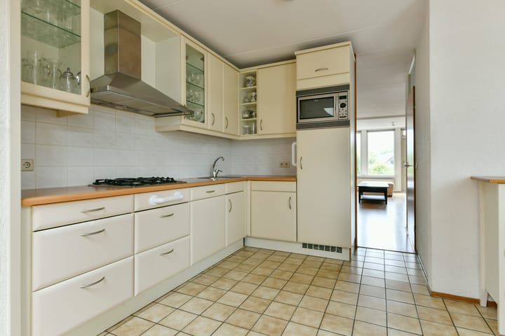 Photo 10 of Overweg 139