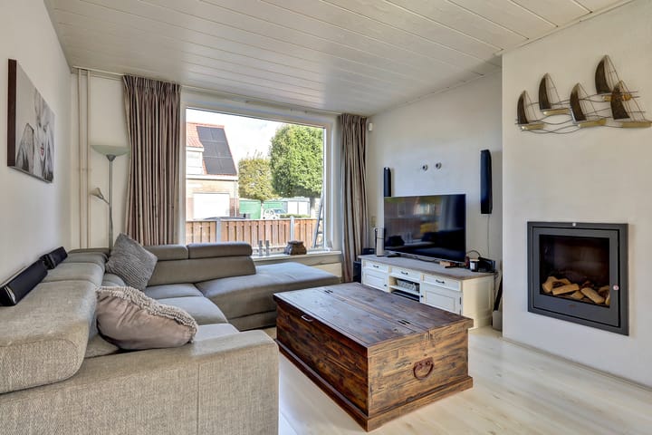 Photo 7 of Julianastraat 69