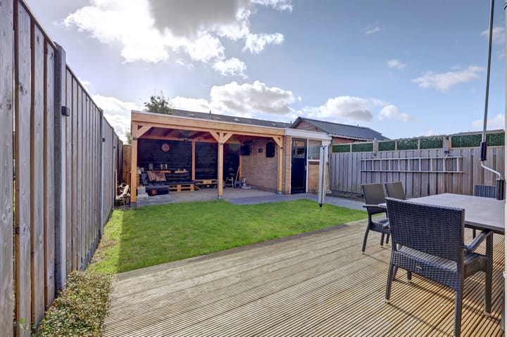 Photo 34 of Julianastraat 69