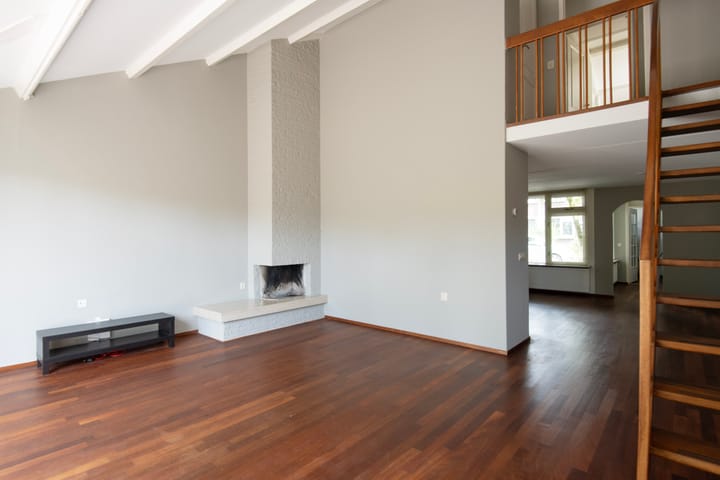 Photo 6 of Schoof 25