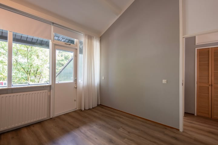 Photo 19 of Schoof 25