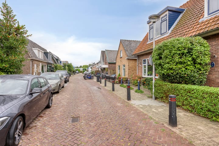 Photo 3 of Van Waningstraat 9