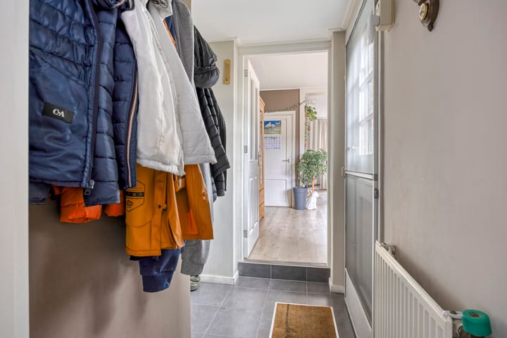 Photo 5 of Van Waningstraat 9