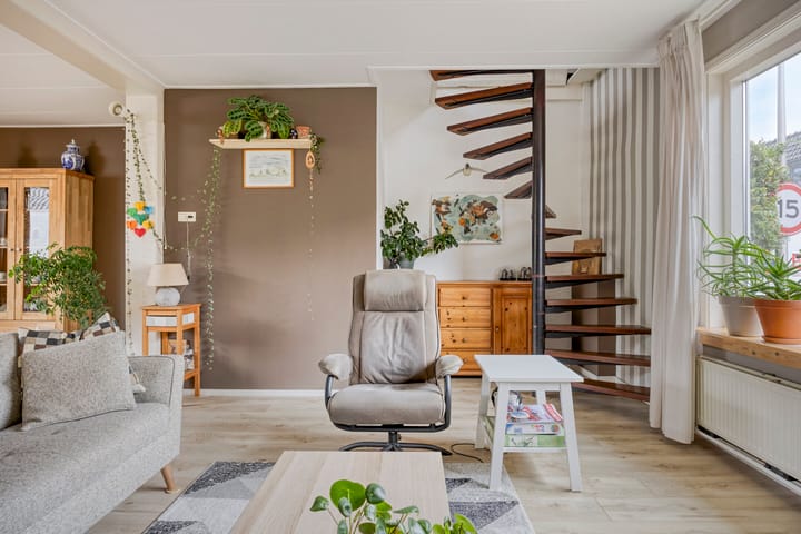 Photo 9 of Van Waningstraat 9