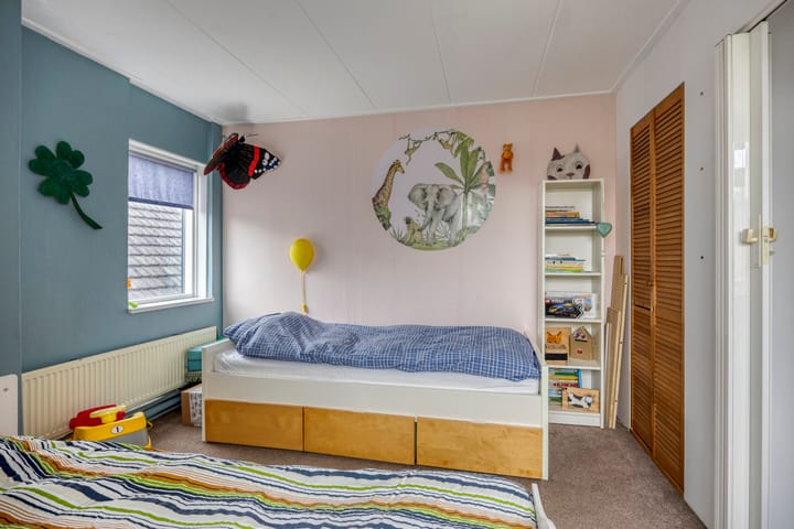 Photo 24 of Van Waningstraat 9