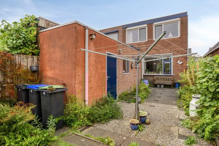 Photo 30 of Van Waningstraat 9