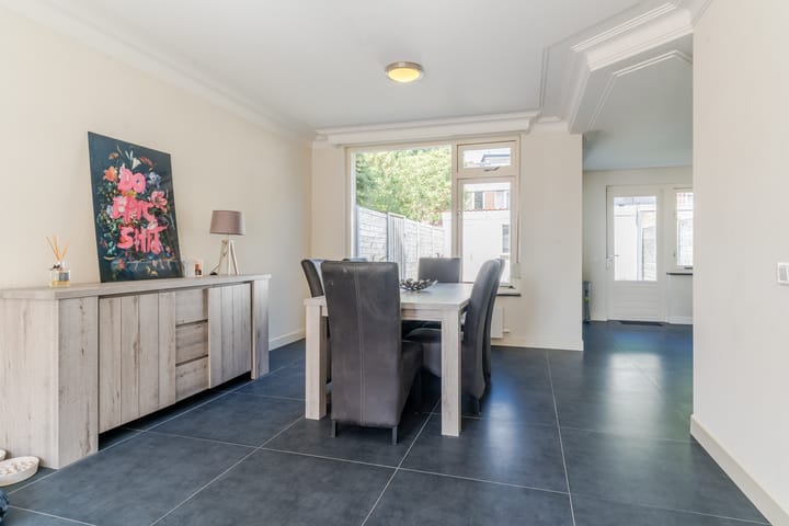 Foto 6 van Churchillplein 7