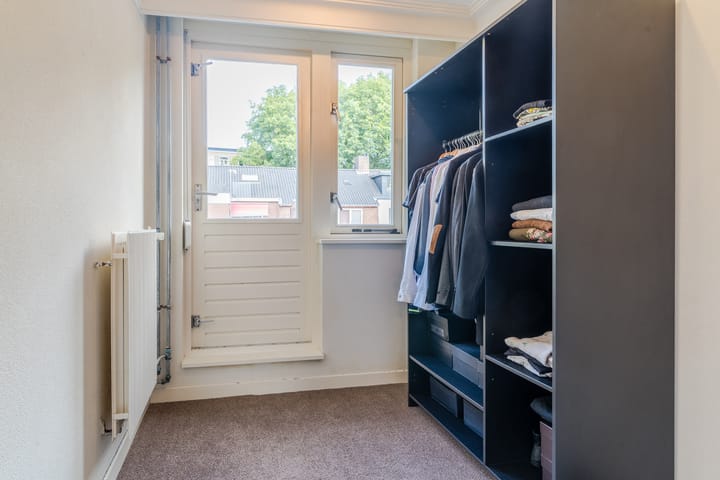 Foto 16 van Churchillplein 7