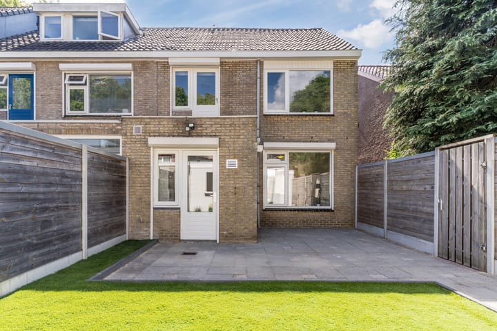 Foto 32 van Churchillplein 7