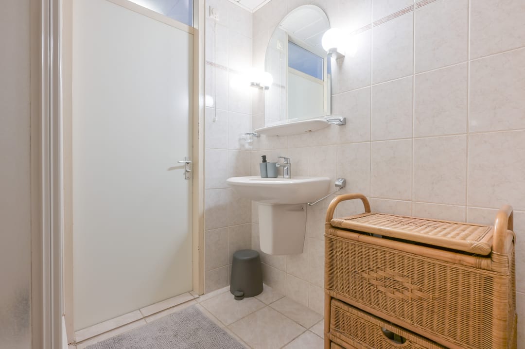 Photo 17 of Anna van Gelrestraat 16