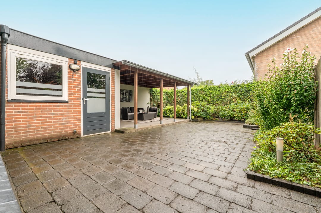 Photo 26 of Anna van Gelrestraat 16