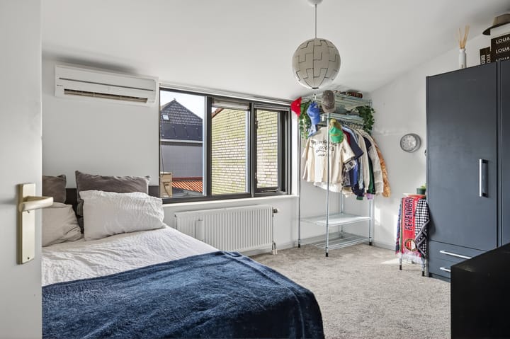 Foto 25 van Opera 10