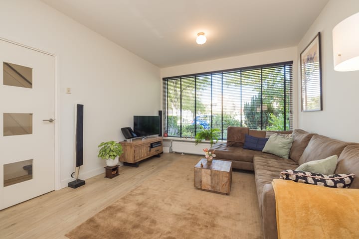 Photo 13 of Narcissenlaan 34