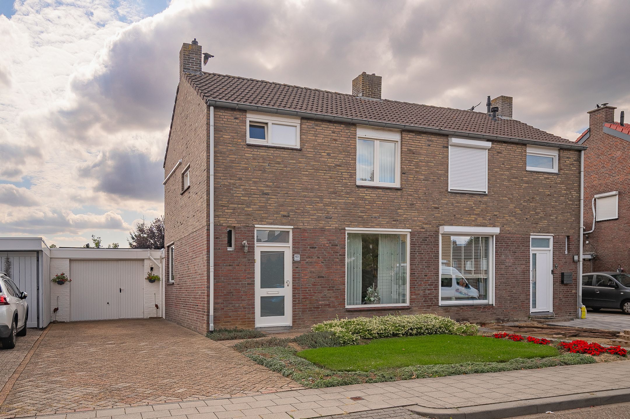 Ruys de Beerenbroucklaan, 60, Urmond, 6129HD, Limburg, Nederland 60 