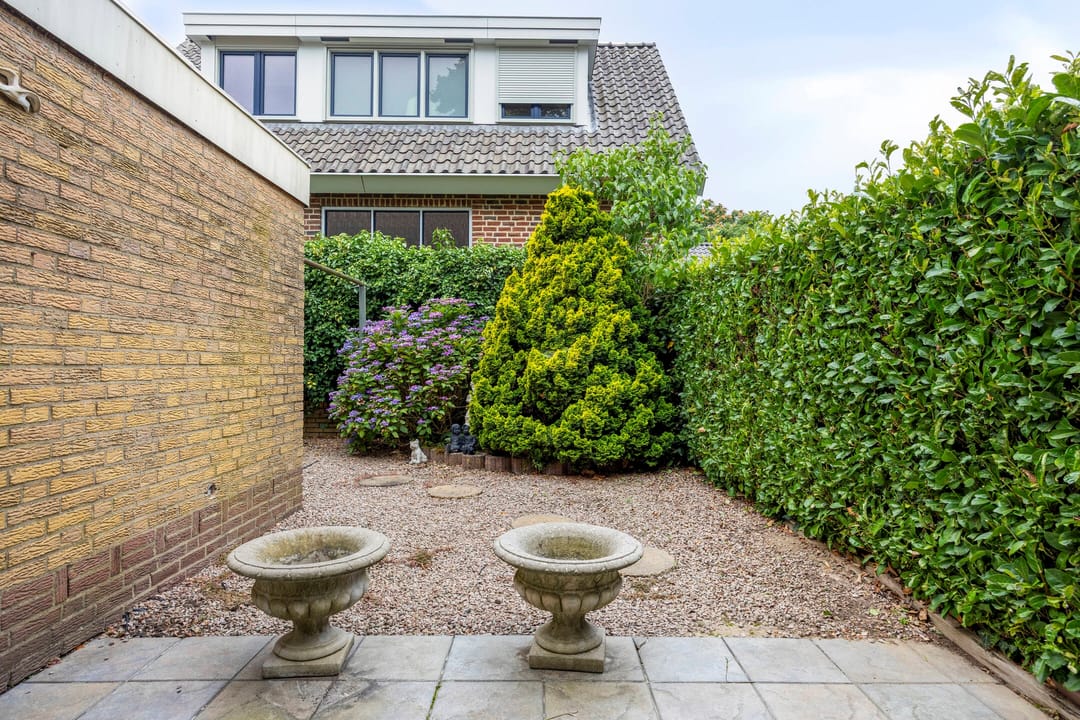 Foto 28 van Burgemeester Ottenhoffstraat 37