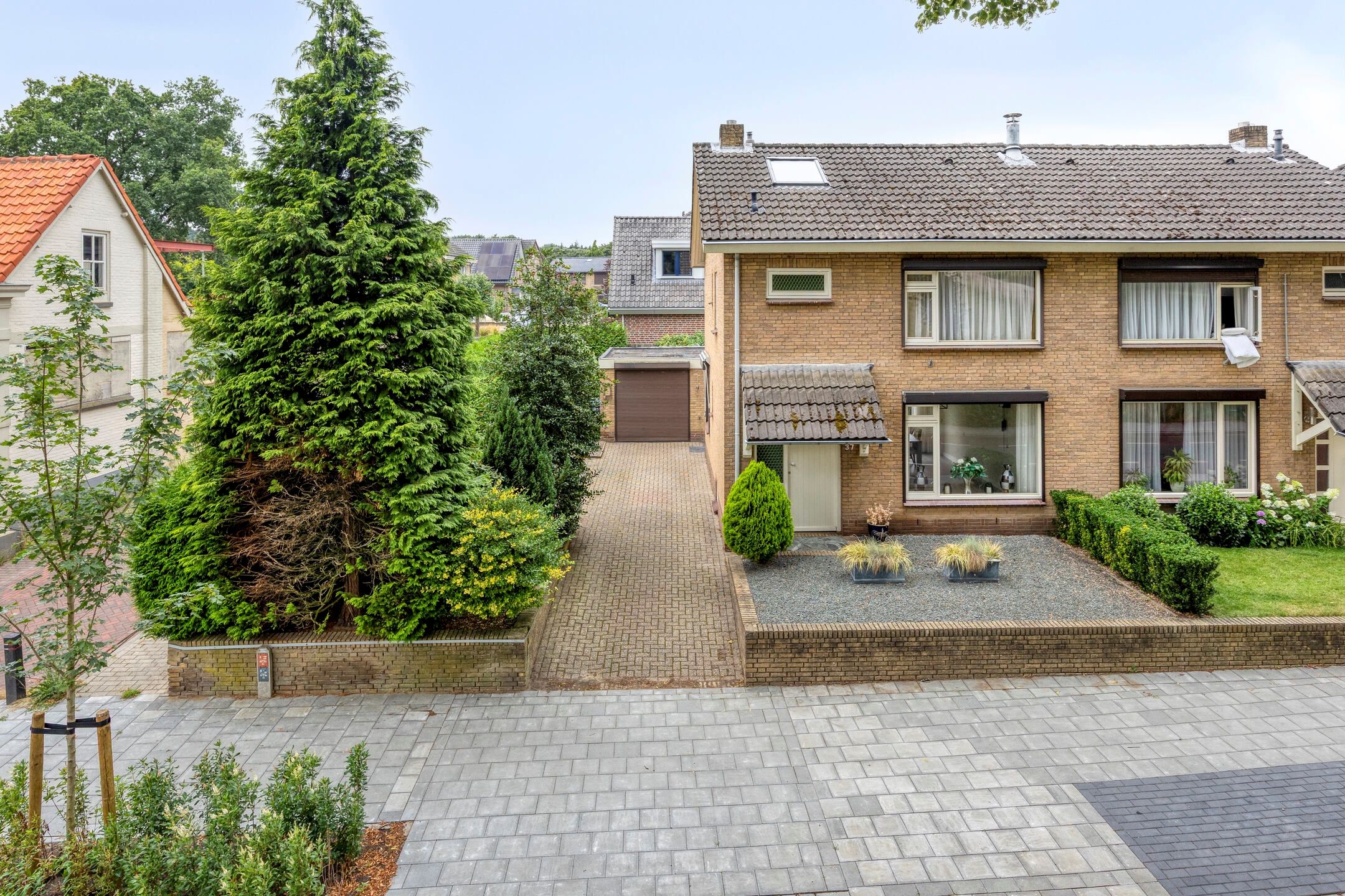 Foto 33 van Burgemeester Ottenhoffstraat 37