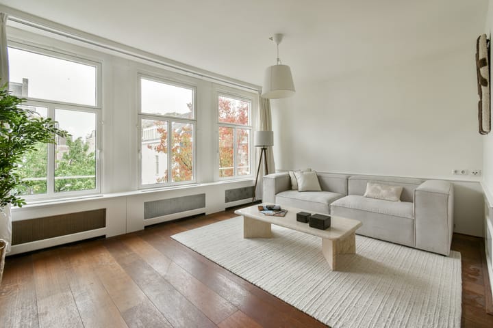 Photo 1 of Jacob van Lennepstraat 6-3