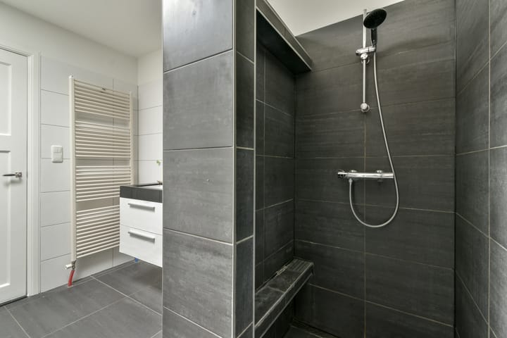 Photo 16 of Jacob van Lennepstraat 6-3