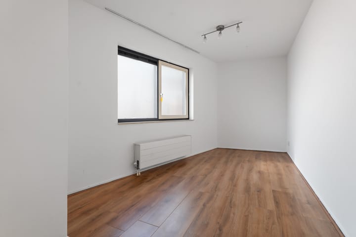 Photo 25 of Humberto Delgadoplein 25