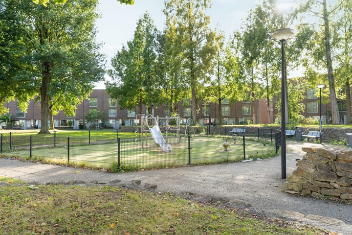 Photo 52 of Humberto Delgadoplein 25