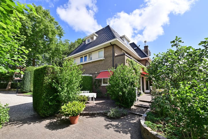 Burgemeester s'Jacoblaan 2 A