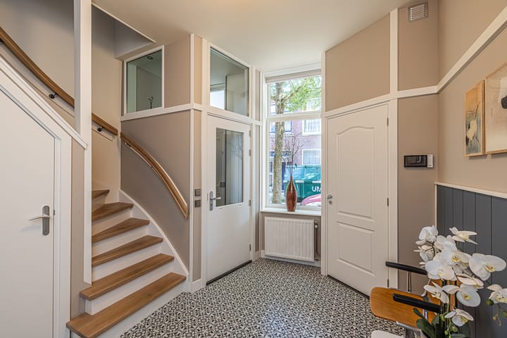 Photo 9 of Buitenruststraat 2