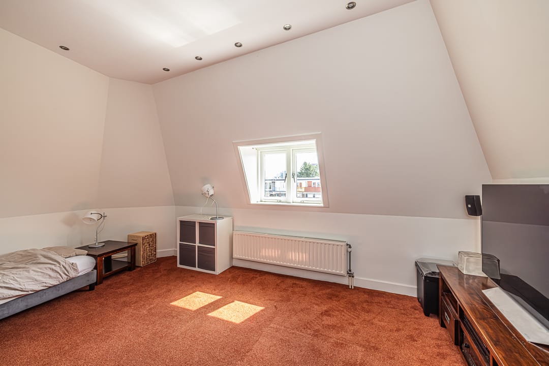 Foto 43 van Buitenruststraat 2