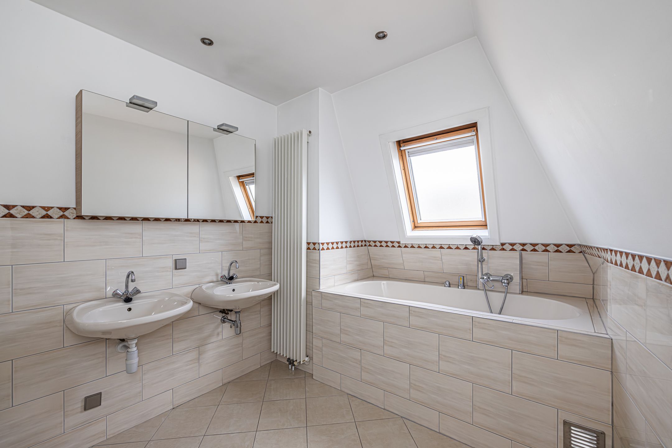 Foto 45 van Buitenruststraat 2