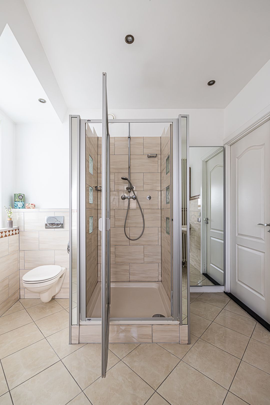 Foto 47 van Buitenruststraat 2