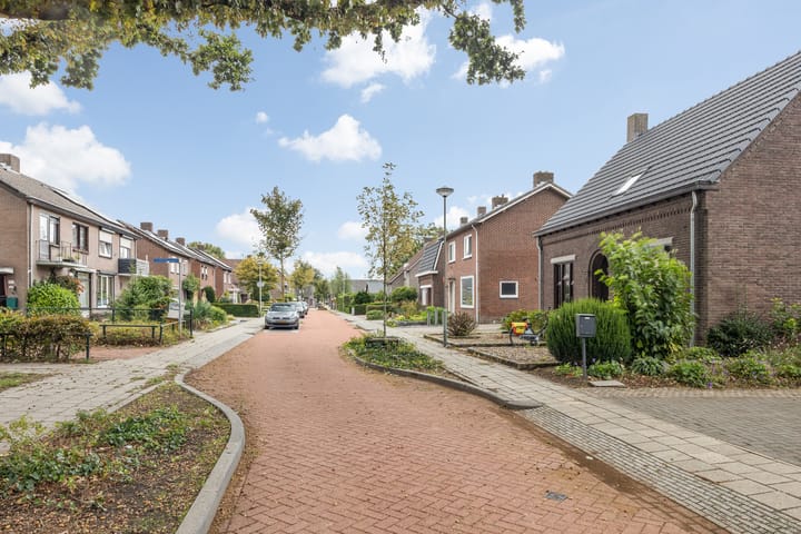 Photo 36 of Pastoor Knippenberghstraat 24